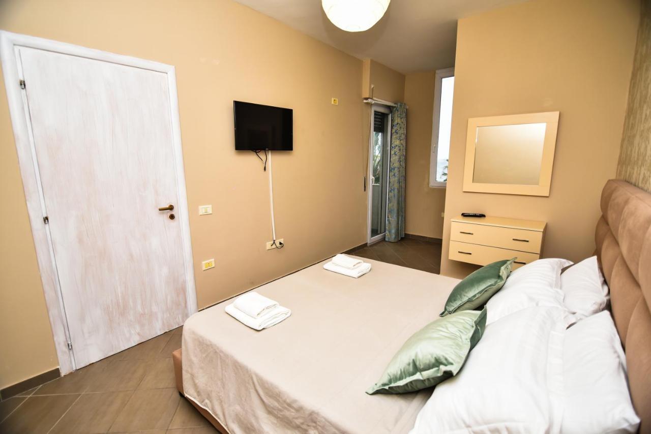 Seaview Apartment Avlonya Dış mekan fotoğraf